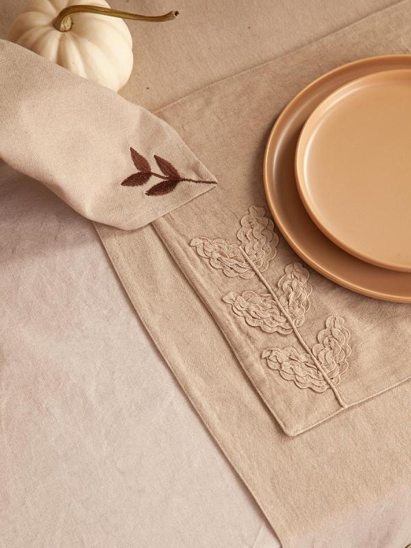 Салфетка сервировочная desert leaf из коллекции essential, 45х45 см