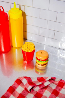 Набор из солонки и перечницы fast food, burger & f